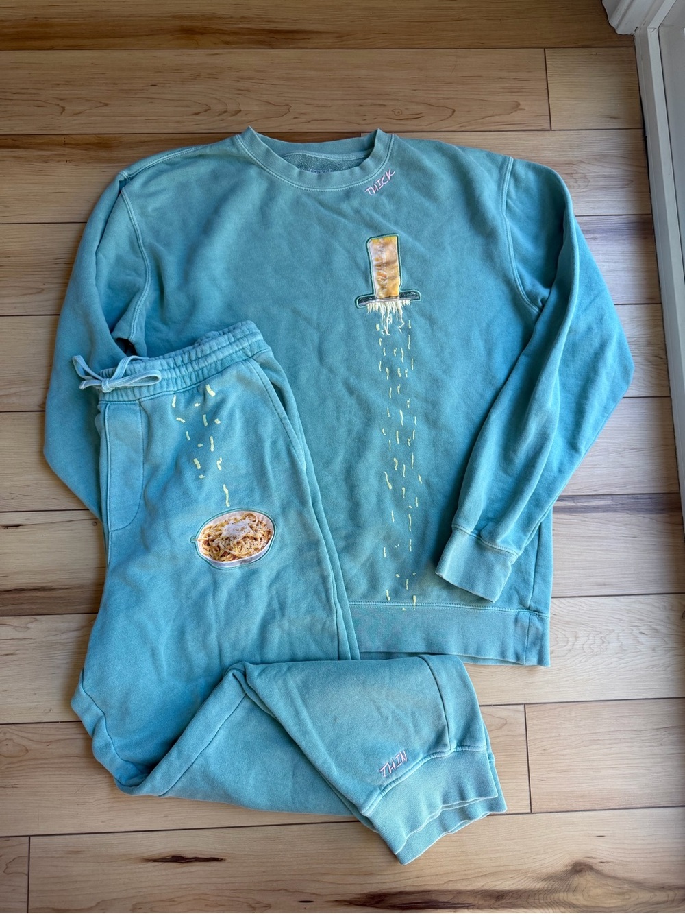 Mr Eatwell Heather McMahon Pasta Sweatshirt Size L and Sweats Size XL